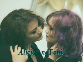 AliciaAndTonia Maxi Top Sexe