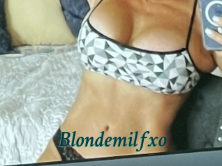 Blondemilfxo