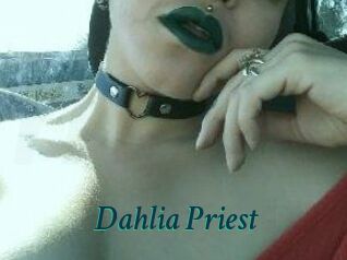 Dahlia_Priest