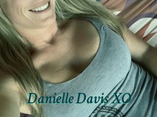 Danielle_Davis_XO