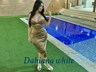 Dahiana_white