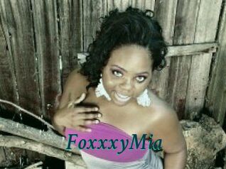 FoxxxyMia