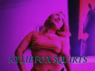 KYLIE_FOX_SQUIRTS