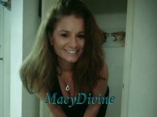 Macy_Divine