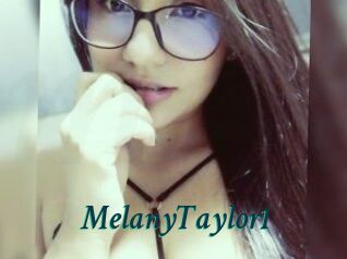 MelanyTaylor1 Maxi Top Sexe