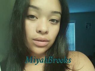 Miyah_Brooks