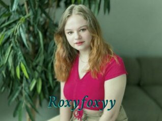 Roxyfoxyy