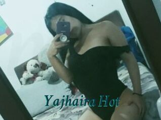 Yajhaira_Hot